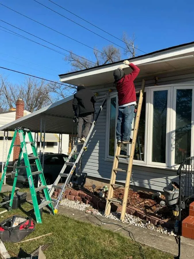 Restoration crew performing exterior repair in Clarkston Heights-Vineland